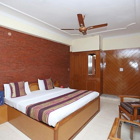 Oyo Flagship 9554 Hotel Grand Plaza Faridabad Extérieur photo